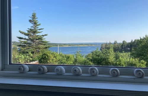 Tracadie Cottage | Oceanfront Fisherman’s Cottage: Guest Rated 9.8/10