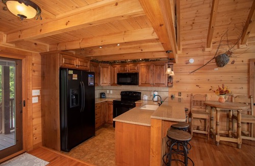 Sevierville Cabin | Relaxing Retreat: Private Lodge on Douglas Lake Awaits