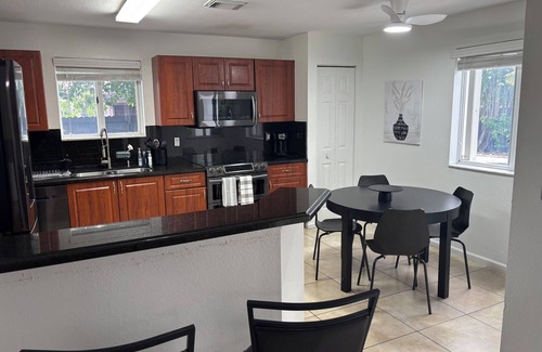 Homestead House | Serene Escape with Ocean View & Private Pool - Guest Rated 9.8