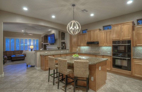 Power Ranch House | Discover Your Private Paradise in Gilbert with Ocean Views