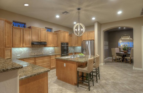 Power Ranch House | Discover Your Private Paradise in Gilbert with Ocean Views