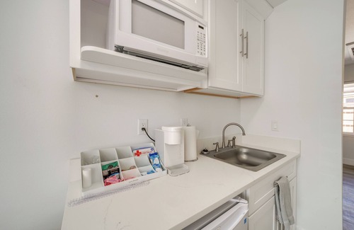 Soap Lake Apartment | Private Patio, Steps to Lake: Soap Lake Studio!