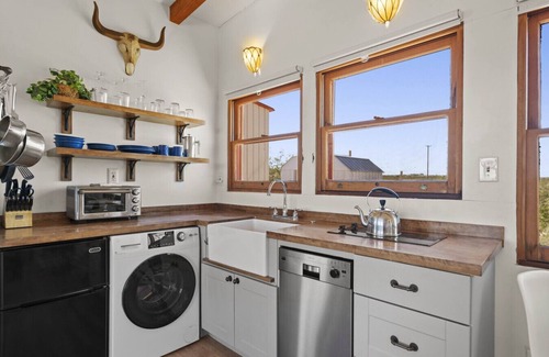 Joshua Tree Apartment | Serene Cabin Retreat in North Joshua Tree, Pet Friendly