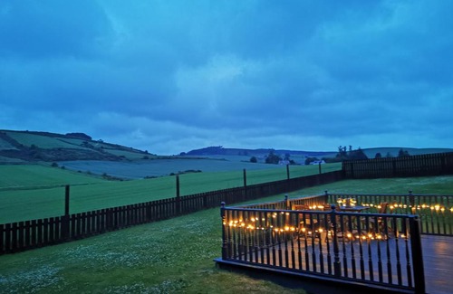 Alford House | Peaceful Pet-Friendly Cottage with 9.5/10 Guest Rating