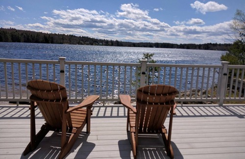 Middleton House | Experience Private Peninsula: Waterfront and Sandy Beach Bliss