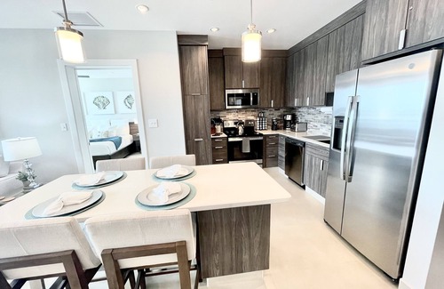 San Pedro Condo | Top-Floor Oceanfront Penthouse at Sunset Caribe - 10/10 Rated