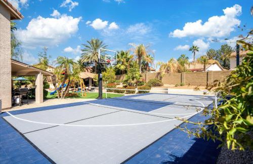 Arabian Crest House | Private Pickleball Resort Spa Pool & Playground