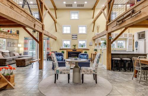 Hillsboro House | Private Ponds and Trails Hillsboro Nature Retreat!