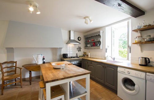 Levignac-de-Guyenne House | Idyllic Retreat with Private Pool & Games Room Near Town