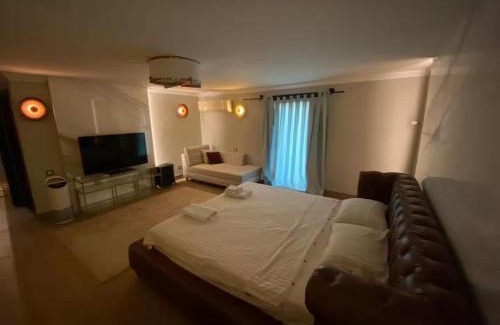 Torba Apartment | Private Pool 10 min to the beach Villa Antique