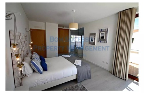 Casalinho House | Serene Retreat with Private Pool by Lagoa de Óbidos