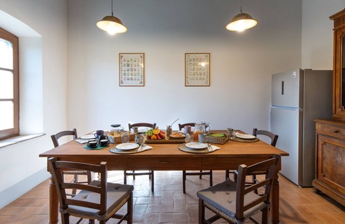 Fabro Villa | Private pool, A/C, Wifi, enchanting views, vineyards and 5mins to shops & bars
