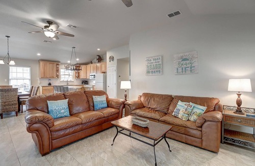 Leeward Sands House | Private Pool Oasis with Fun Outdoor Activities Await!