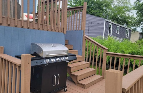 Mason House | Relaxing Retreat with Private Pool and Firepit for Families