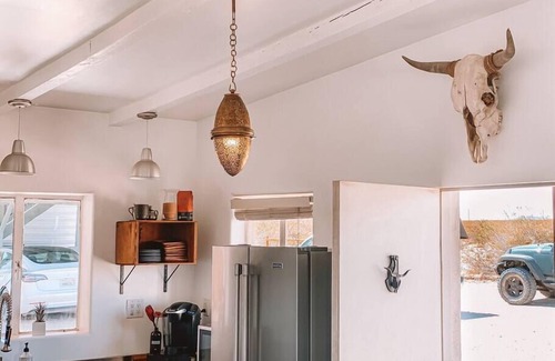 Joshua Tree House | Relaxing Copper Moon Compound with Pool, Hot Tub & Gym