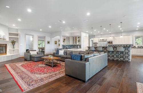 The Madrones House | Idyllic Retreat with Private Pool & Breathtaking Views