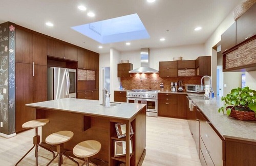 Leucadia House | Relaxing Retreat with Private Pool & Ocean Views Nearby