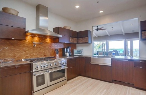 Leucadia House | Relaxing Retreat with Private Pool & Ocean Views Nearby
