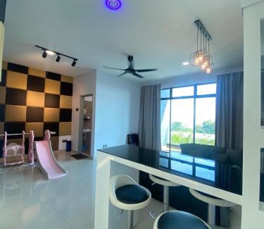 Malacca City Villa | Exclusive Private Pool Stay at Platinum House Melaka