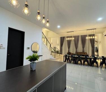 Puchong House | Relaxing Private Pool Retreat in Selangor's Top Locations