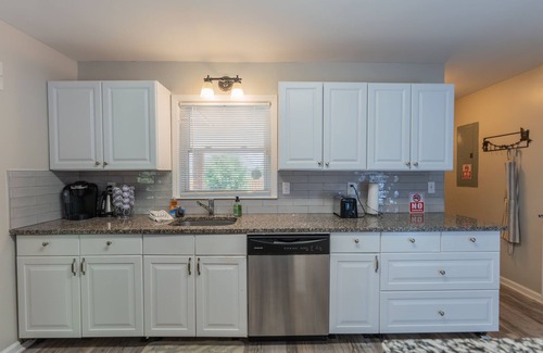 Riverdale House | Stylish Ranch Stay with Heated Pool Near Airport - Rated 9.2