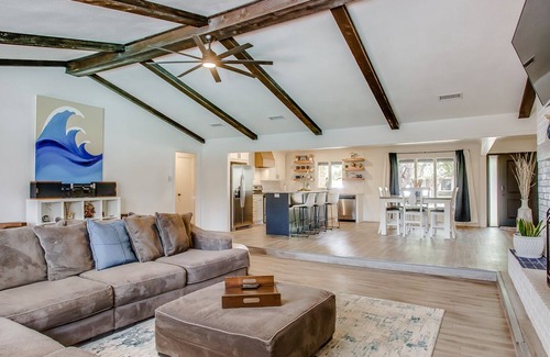 Lubbock House | Tranquil Oasis with Private Pool and Spa in South Lubbock