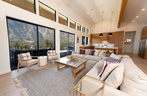 Manson House | Private Pool Oasis with Breathtaking Lake & Mountain Views