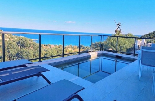 Conca Villa | PRIVATE POOL VILLA - 2 BEDROOMS - WALKING DISTANCE TO BEACH (800 M)