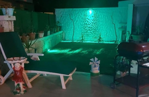 Cesme Villa | Relax in a Private Pool Villa at Çeşme City Center