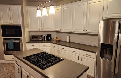 Lower Basin Lake Travis House | Enjoy a Private Pool with Your Pet - Rated 10/10!
