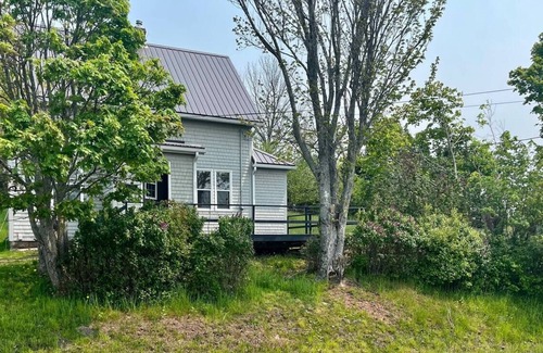 New Glasgow House | Family-Friendly 3 Bedroom Retreat in New Glasgow - Rated 10/10