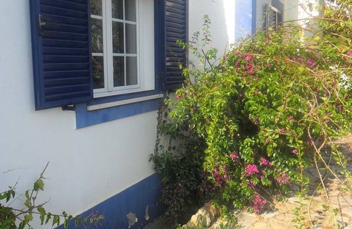 Arruda dos Vinhos Resort | Comfortable Private Room for Two Guests Awaiting You