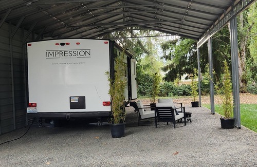 Buckley House | Relaxing Family Retreat Near Bonney Lake & Buckley