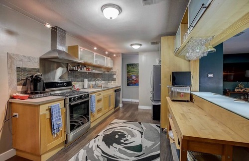 Parker Lane House | Stylish Renovated Retreat Minutes from Downtown Austin
