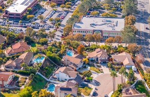 Encinitas House | Exclusive Coastal Retreat for Eight in Encinitas