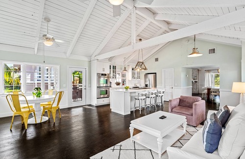 Boynton Beach House | Exclusive Resort Vibes Near Beach - Top-Rated Stay