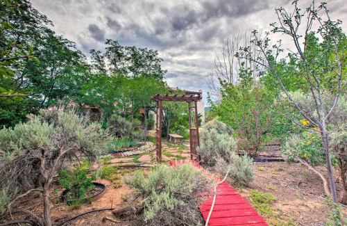 Taos House | Cozy Holiday Homes in NM, USA with Spa & Pet-Friendly Options