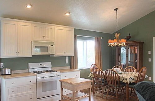 Choteau House | Idyllic Mountain Retreat with Pool and Million Dollar Views