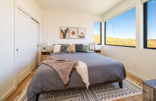 Pateros Cabin | Private Retreat on a 600 Acre Reserve!