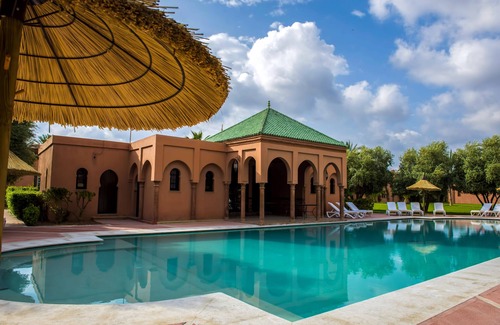 Palmeraie House | Elegant Riad with Pool, Gardens & Ocean Views - 10/10 Rated
