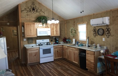 Ingram Cabin | Idyllic River Access Cabin #2 at Paradise River Bend