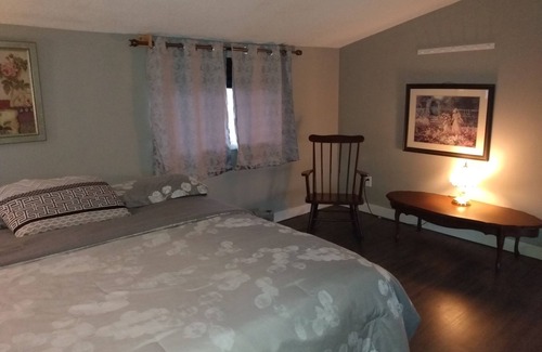 St. Clair House | Relax by the Private River with Pool & Ocean Views
