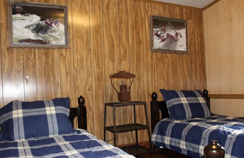 Prince Cabin | Private riverfront cabin in New River Gorge National Park