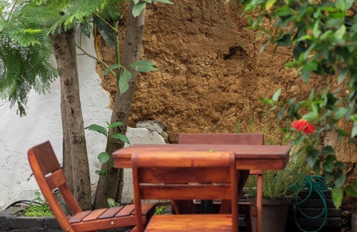 Zona 4 House | Cozy Private Room in Guatemala City's Vibrant Zona 4