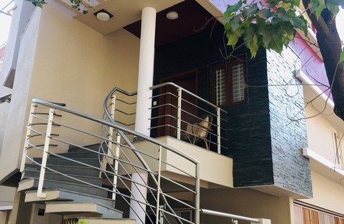 Bengaluru House | Cozy Bungalow with Kitchen: Your Private Retreat Awaits