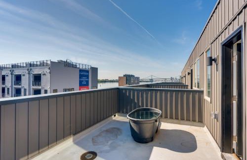 Olde Richmond House | Modern Philadelphia Retreat with Private Rooftop Escape
