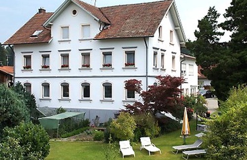 Bodolz Resort | Cozy Lake View Room for Two with Kitchen Access