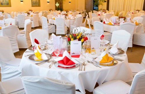 Luisenthal Resort | Cozy Private Room for 2 with Pool & Restaurant Access