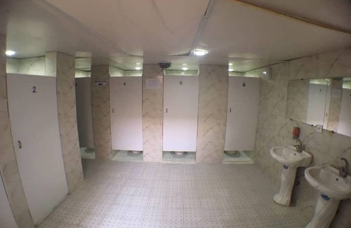 Ashkez̄ar Resort | Guest Rated: Perfect Private Room for 2 in Ideal Location