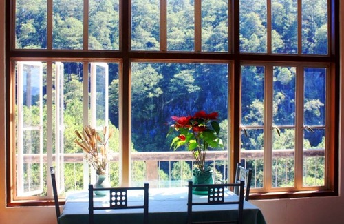 Sagada Resort | Cozy Private Room for 6 Guests - Family Friendly Stay